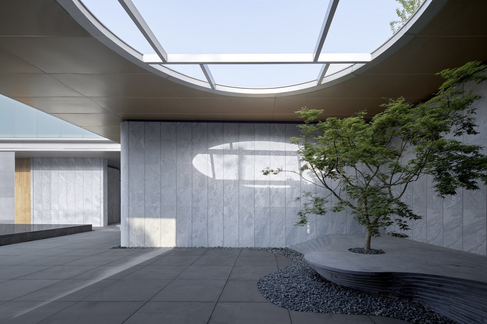 courtyard of suzhou stream villa change studio