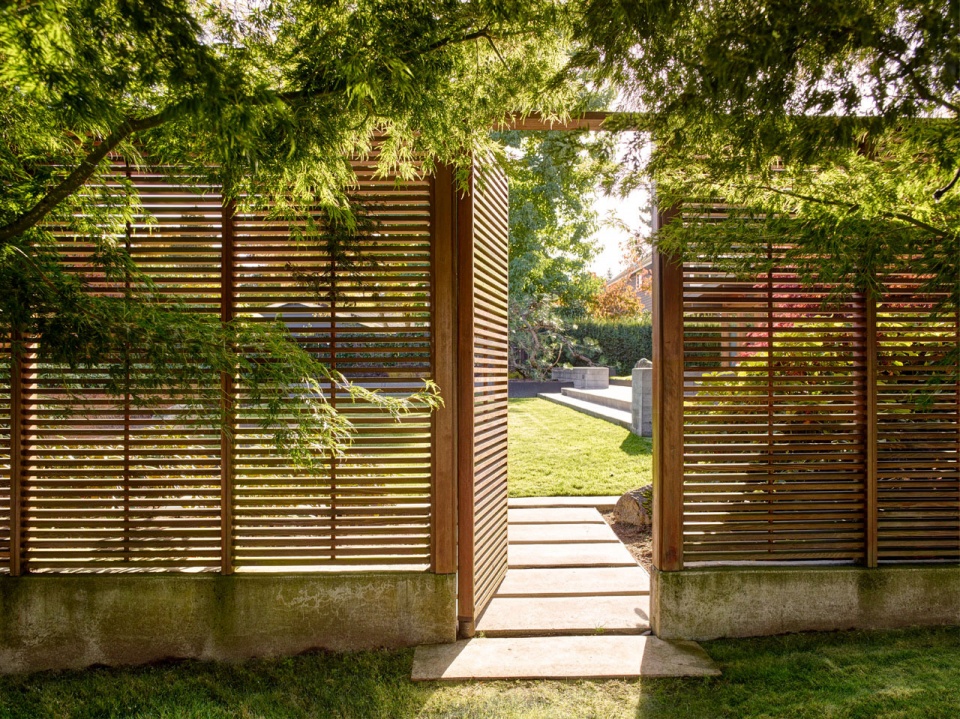 art collectors retreat by rerucha studio