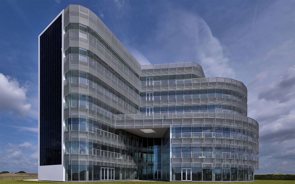 forti holding spa hq and office building by atiproject