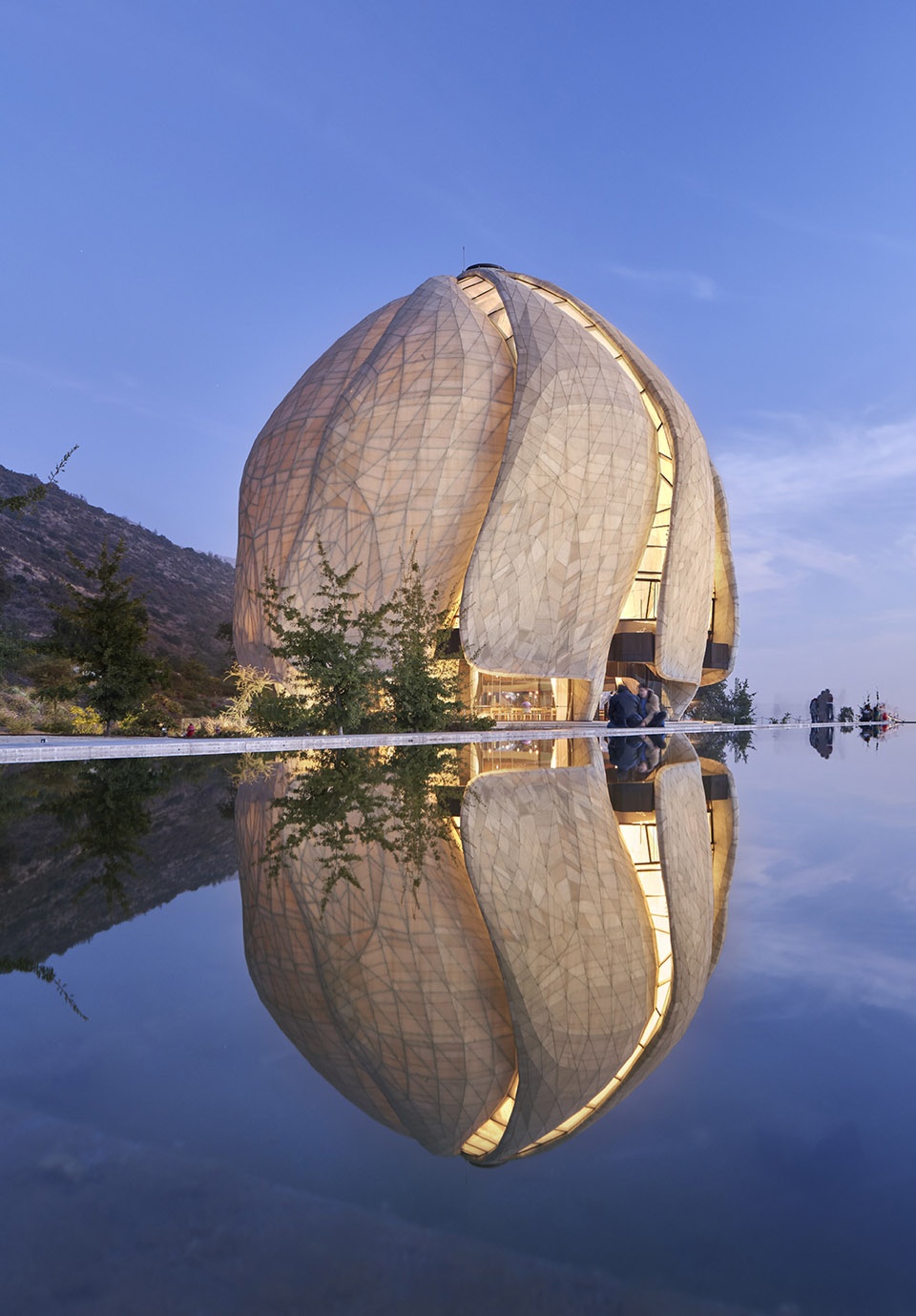 bahai temple of south america by hariri pontarini architects
