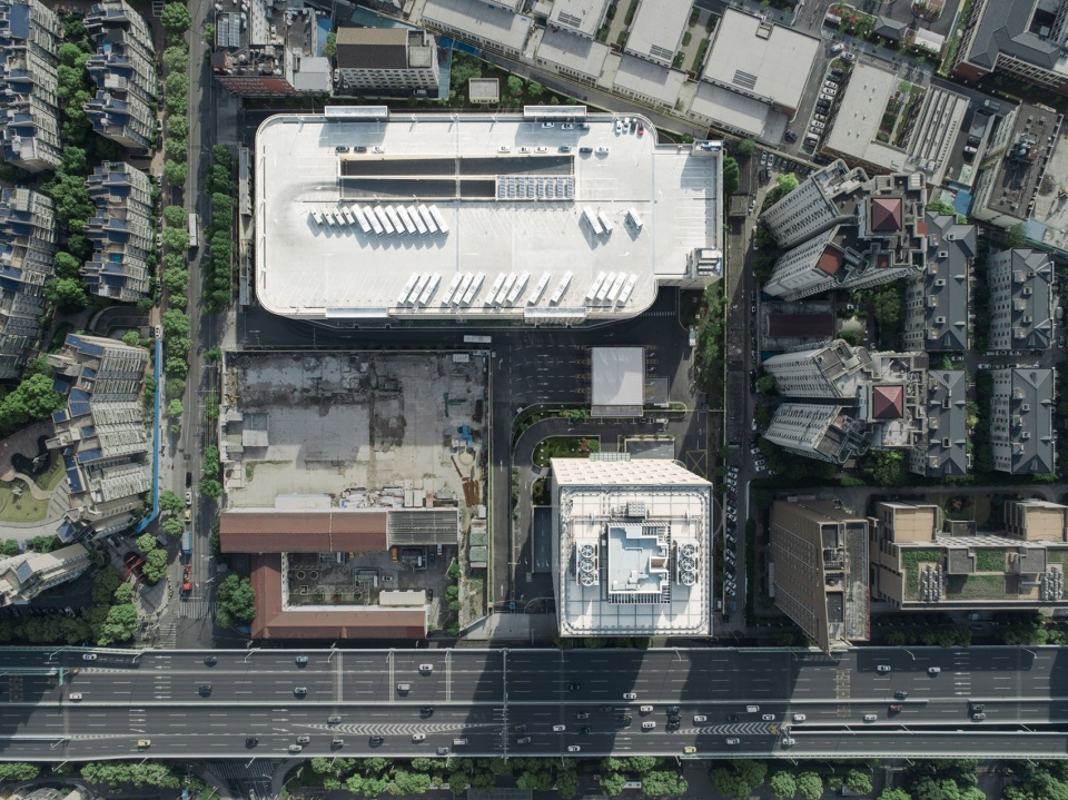 renovation of bus parking lot on yixian road china by tjad
