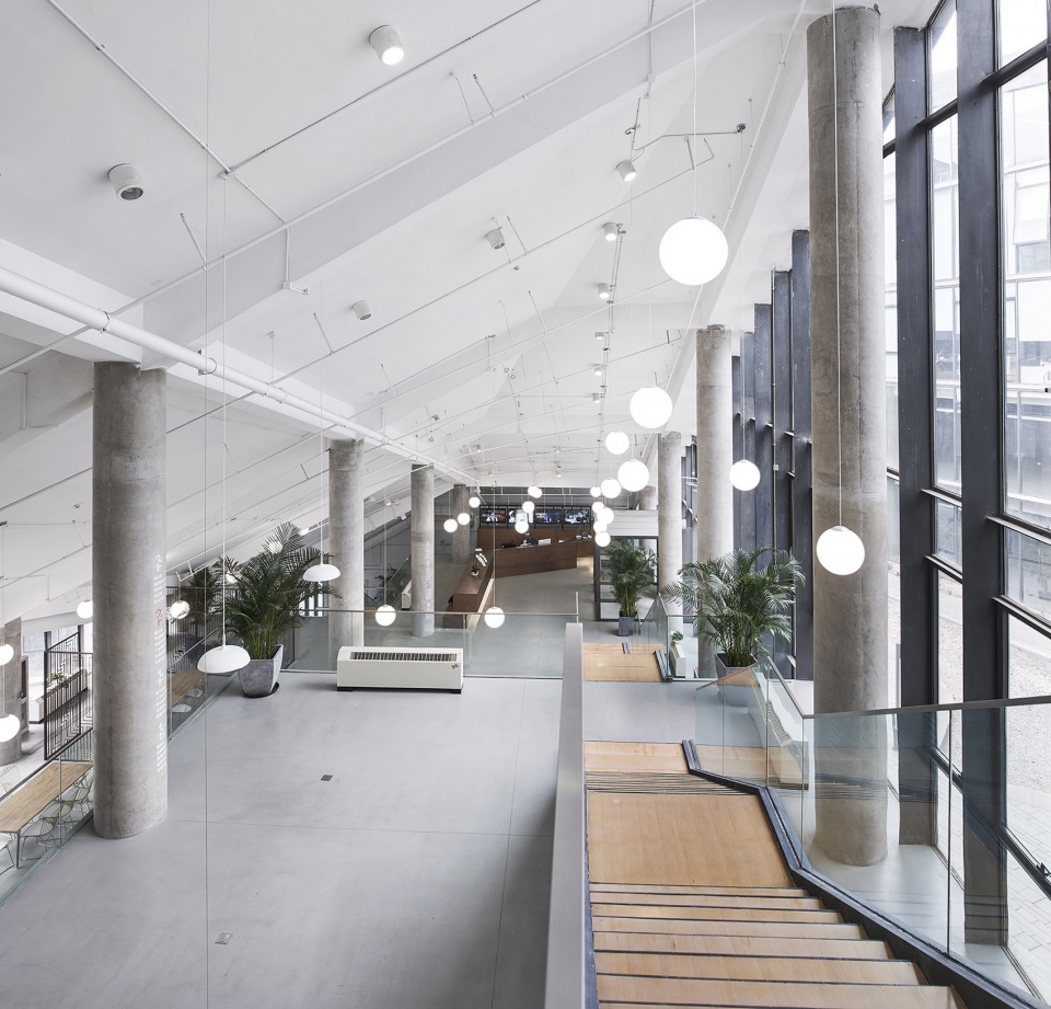 share television media office building in digital manor c china by ideal design construction inc