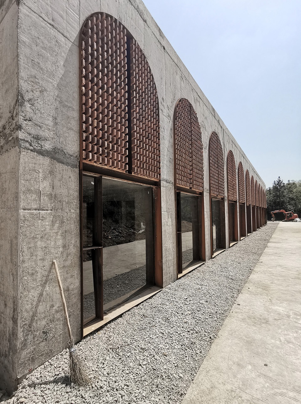bingding wood kiln in jingdezhen china by azl architects