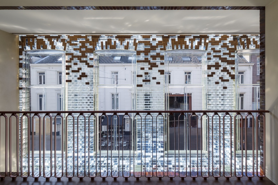 mvrdvs crystal houses hosting new tenant hermes re opens with an even more transparent facade