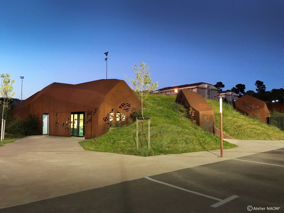 NOTO LUCCHESI STADIUM Marseille by STUDIO NAOM