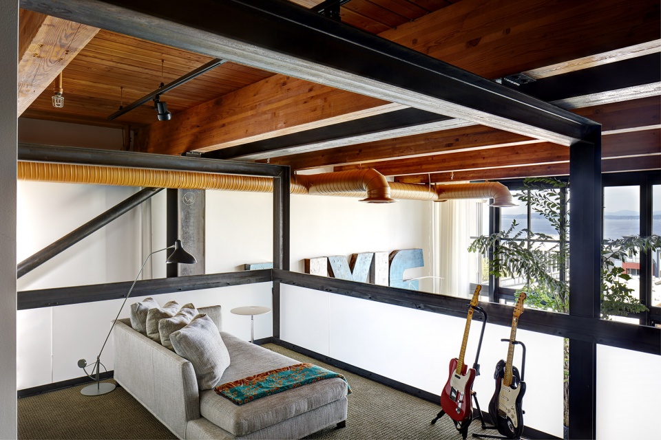 counterbalance loft by eggleston farkas architects