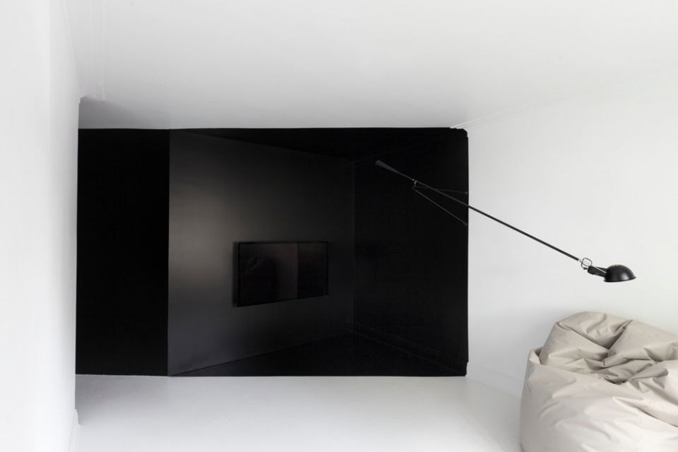IN 2 by Jean Verville architecte