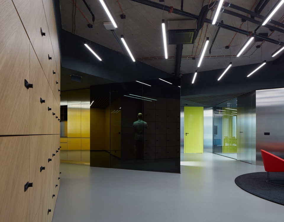 eoh it hub by studio perspektiv s r o