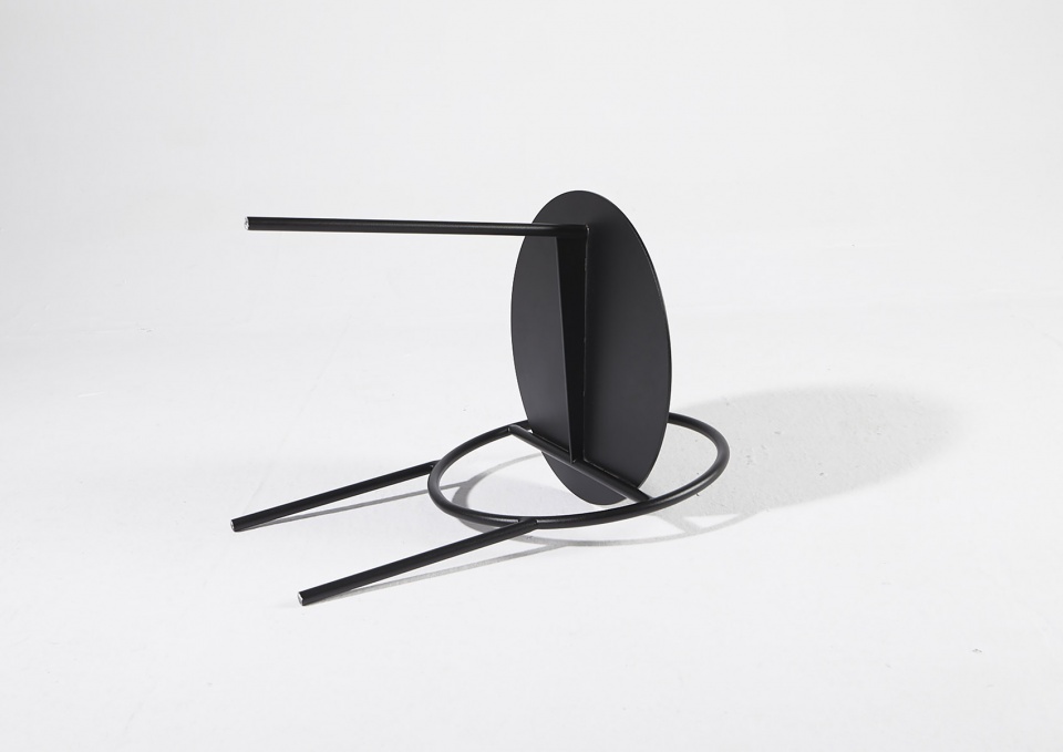 oo chairs by 0321 studio