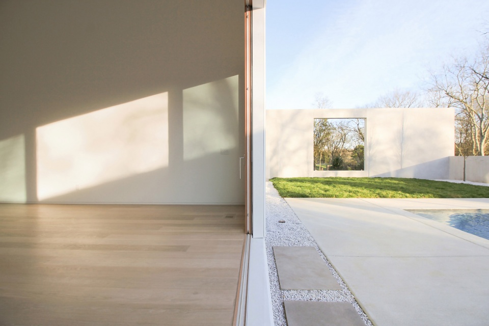 lane b by studio yuda