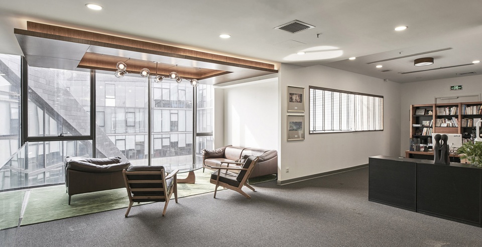 share television media office building in digital manor c china by ideal design construction inc