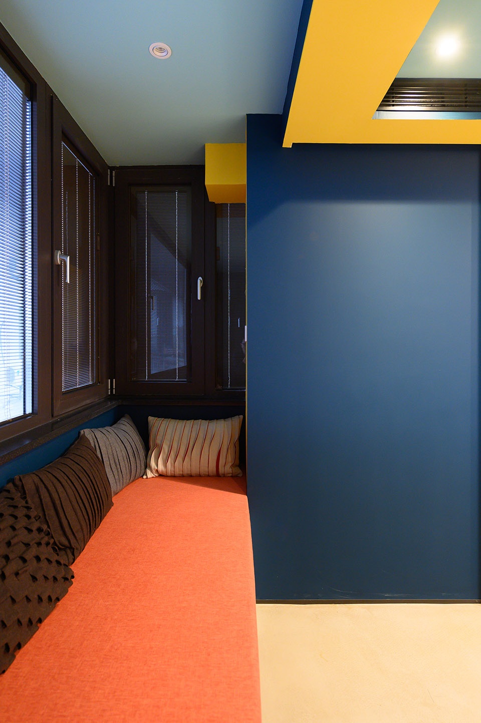 songbai apartment renovation china by lzarchitects