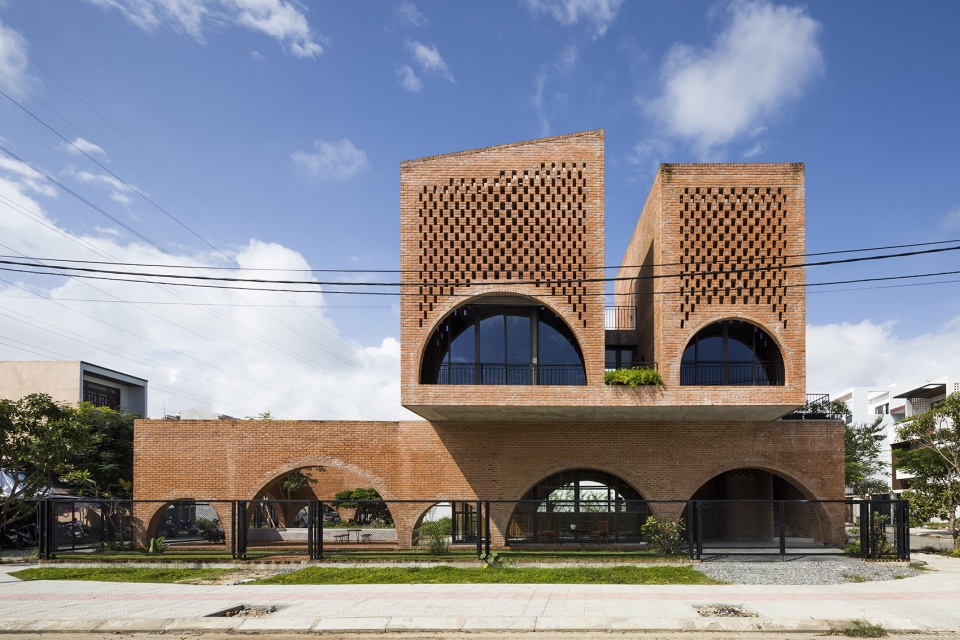 gooood archive red brick buildings
