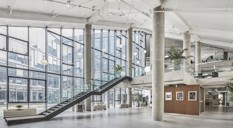 share television media office building in digital manor c china by ideal design construction inc