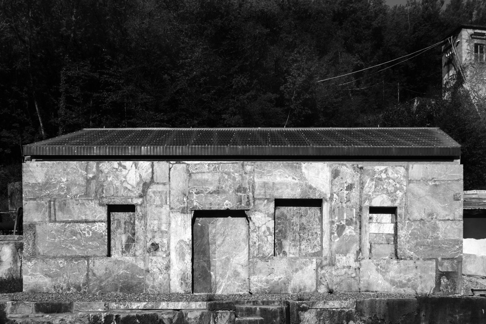 the quarries of arzo by enrico sassi architetto
