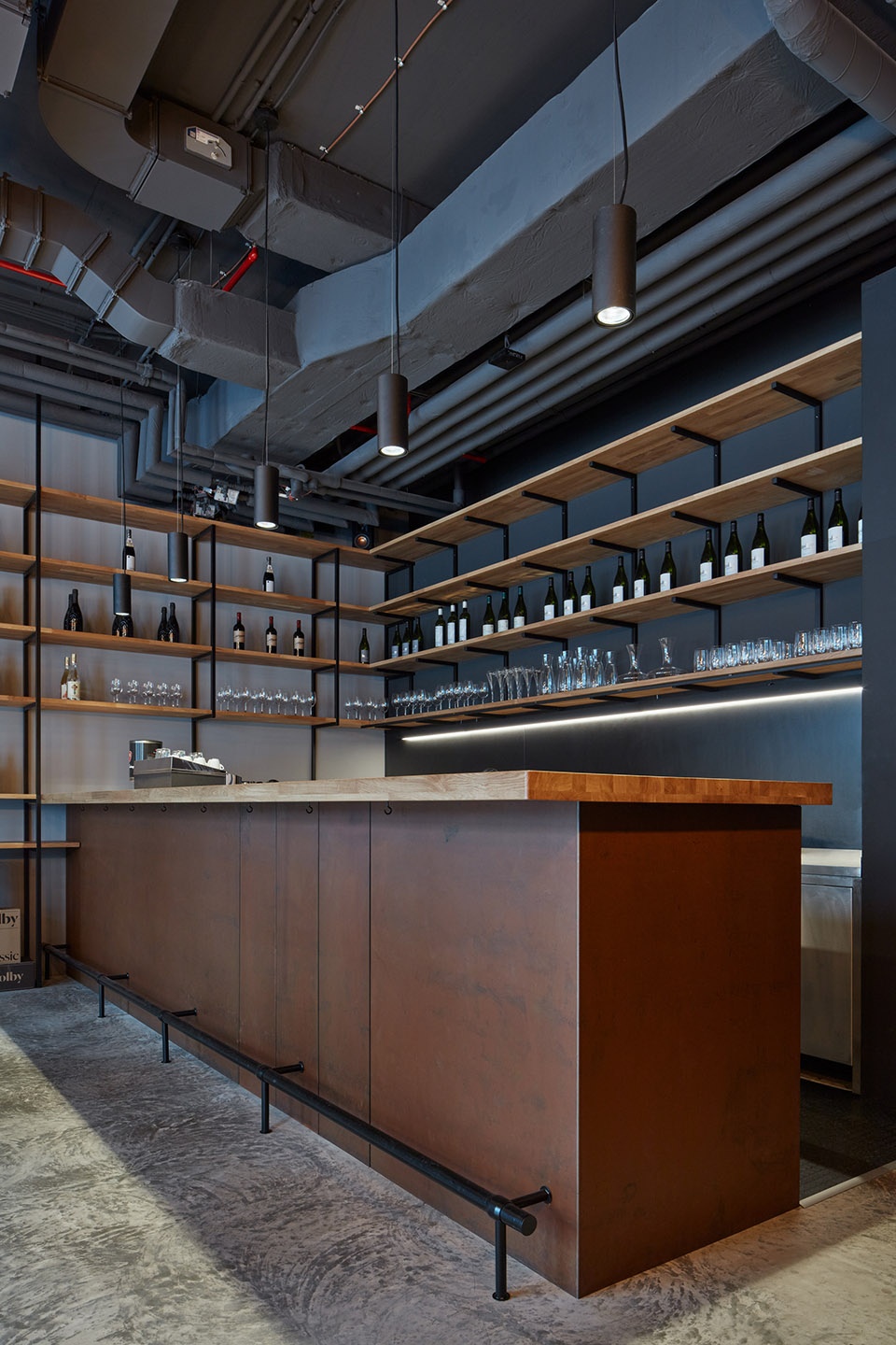 kolby wine bar by cmc architects