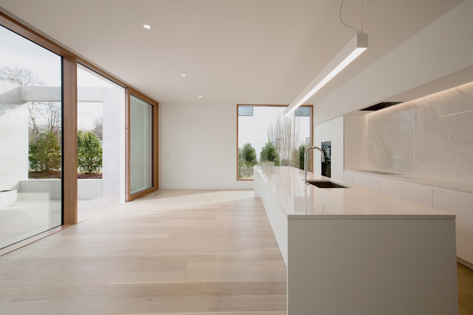 lane b by studio yuda