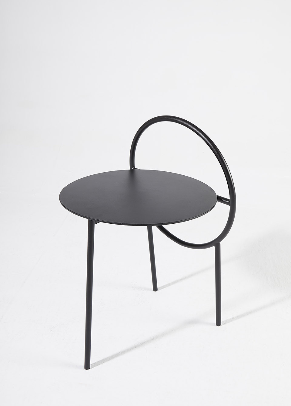 oo chairs by 0321 studio