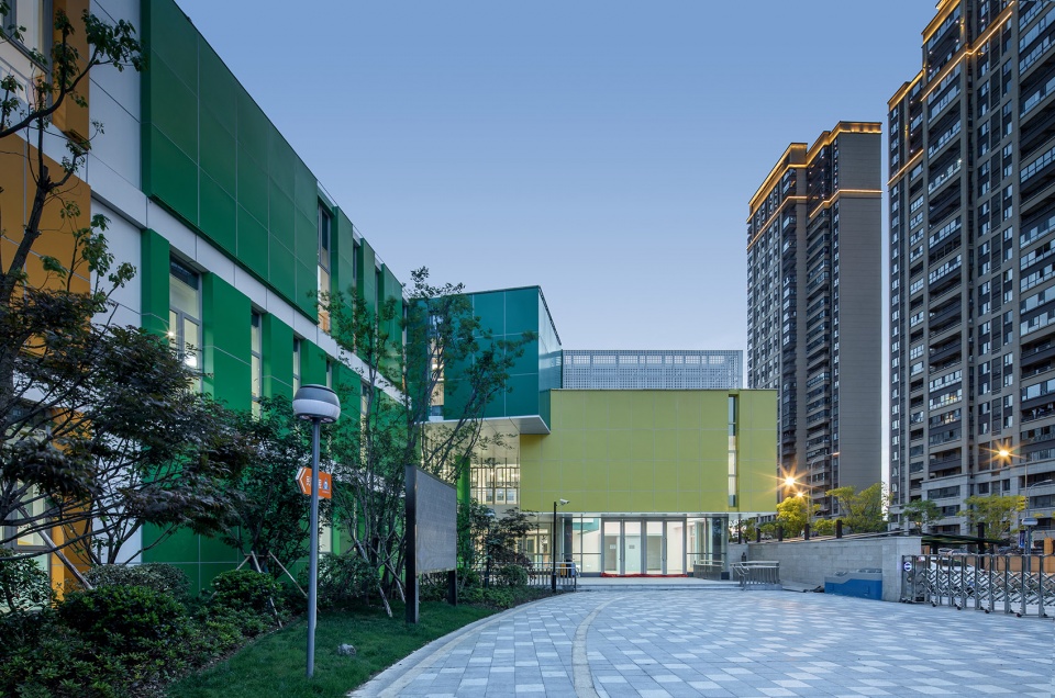 suzhou taihu new town wujun district kindergarten china by tus design group co ltd