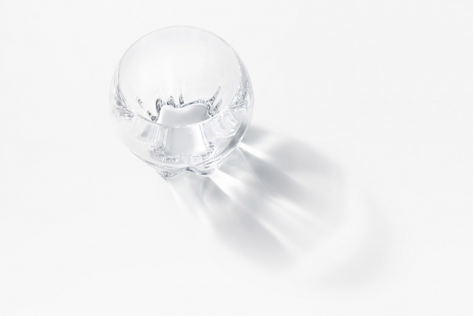 newly designed cup for calpico by nendo