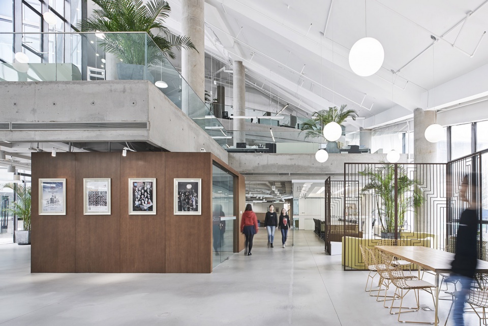 share television media office building in digital manor c china by ideal design construction inc