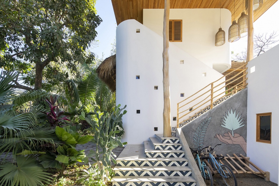 nomadic hotel by salagnac arquitectos