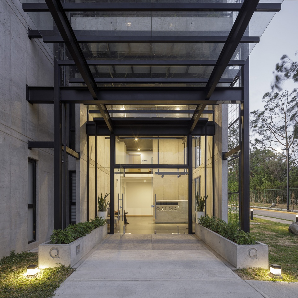 qalma by carazo arquitectura
