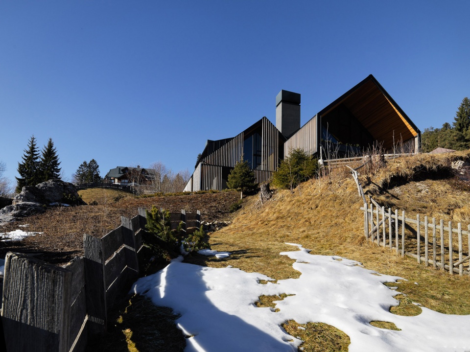 z house by geza
