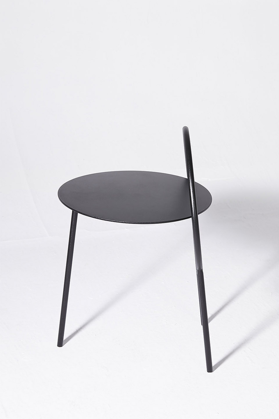 oo chairs by 0321 studio