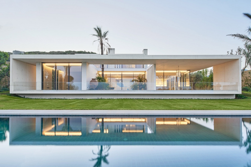 villa with two patios by abalossentkiewicz as