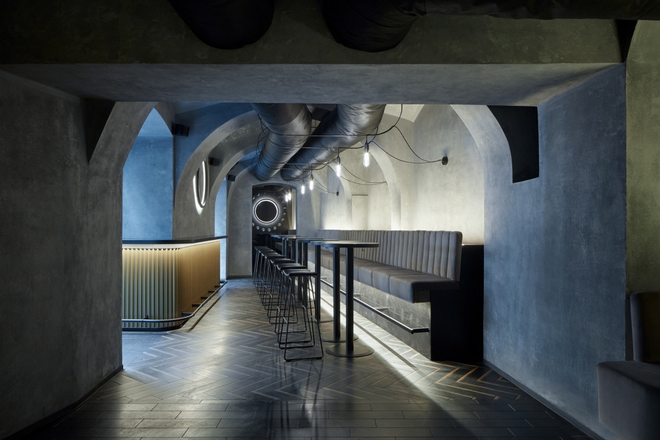 moon club by formafatal macharteichman