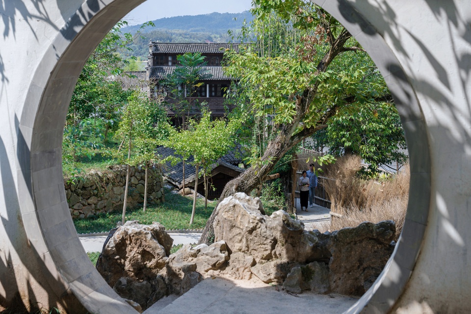 qingmei xueshe shilili hotel in anhui china by g s design
