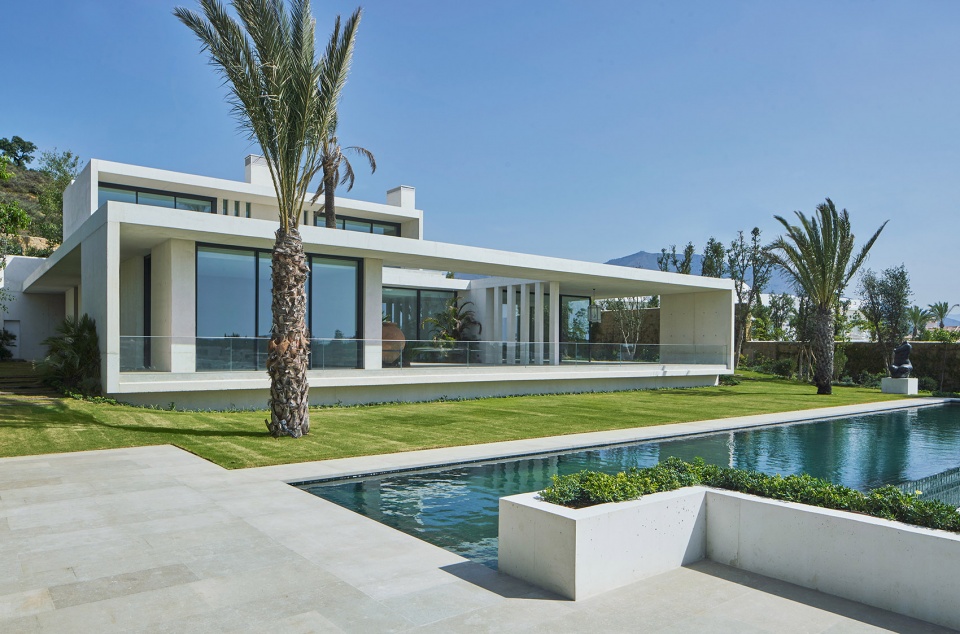 villa with two patios by abalossentkiewicz as
