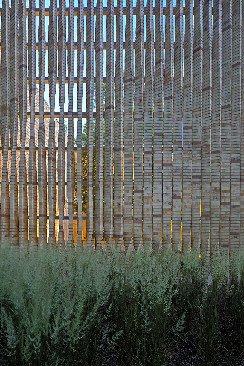lipton thayer brick house by brooks scarpa studio dwell