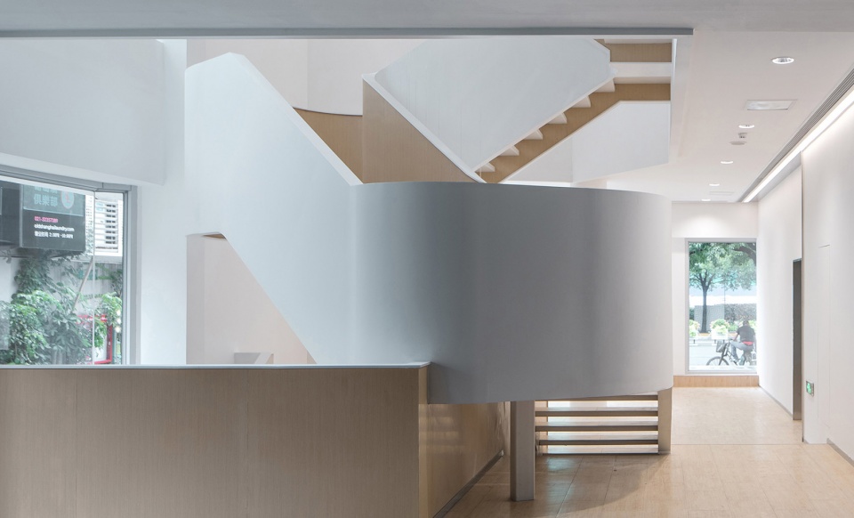 soften the presence renovation of jingan business building china by archunits