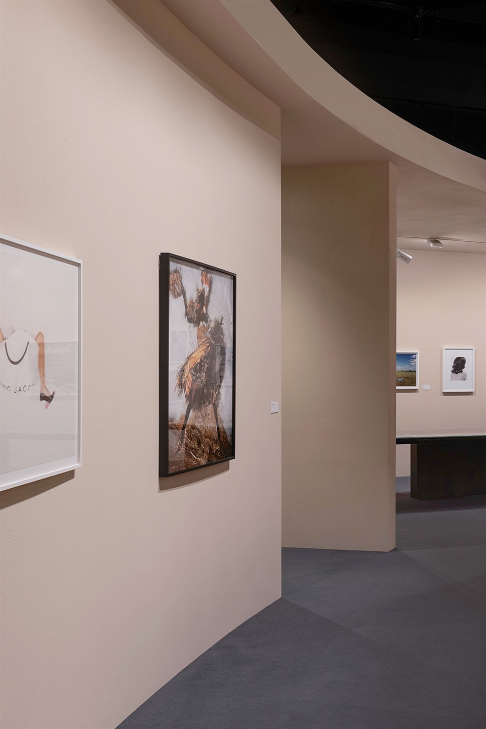 fashion photography exhibition by ebba architects