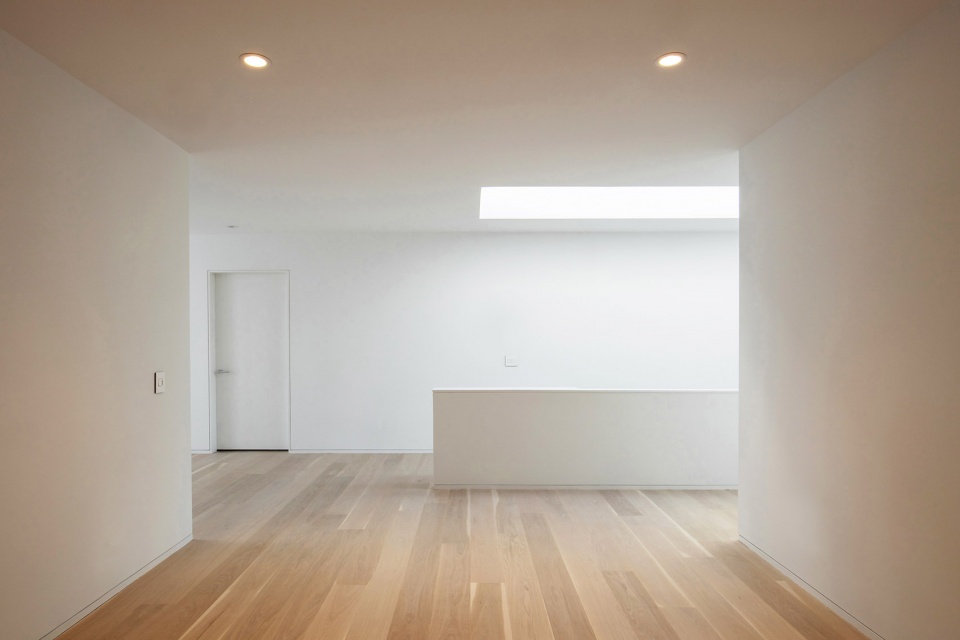 lane b by studio yuda