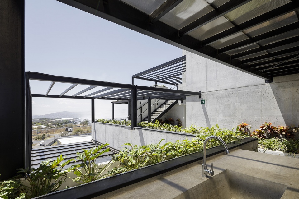 qalma by carazo arquitectura