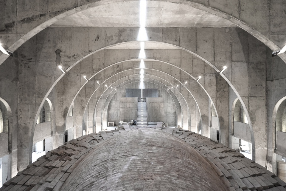 bingding wood kiln in jingdezhen china by azl architects