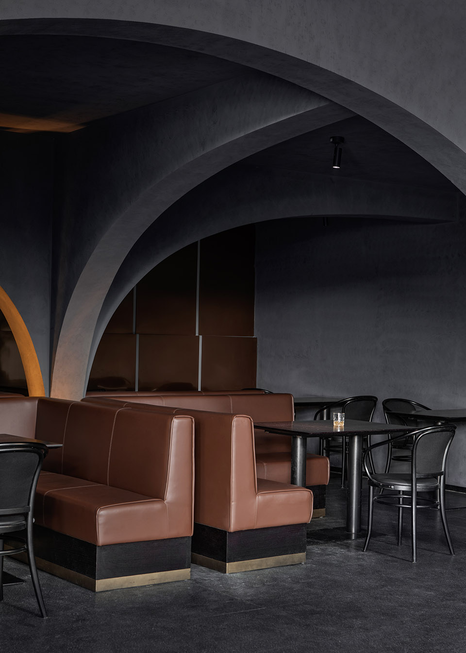 Mint Garden Bar, China by Hou Tiantian + Li Cheng + Liu Xiaolu 谷德设计网