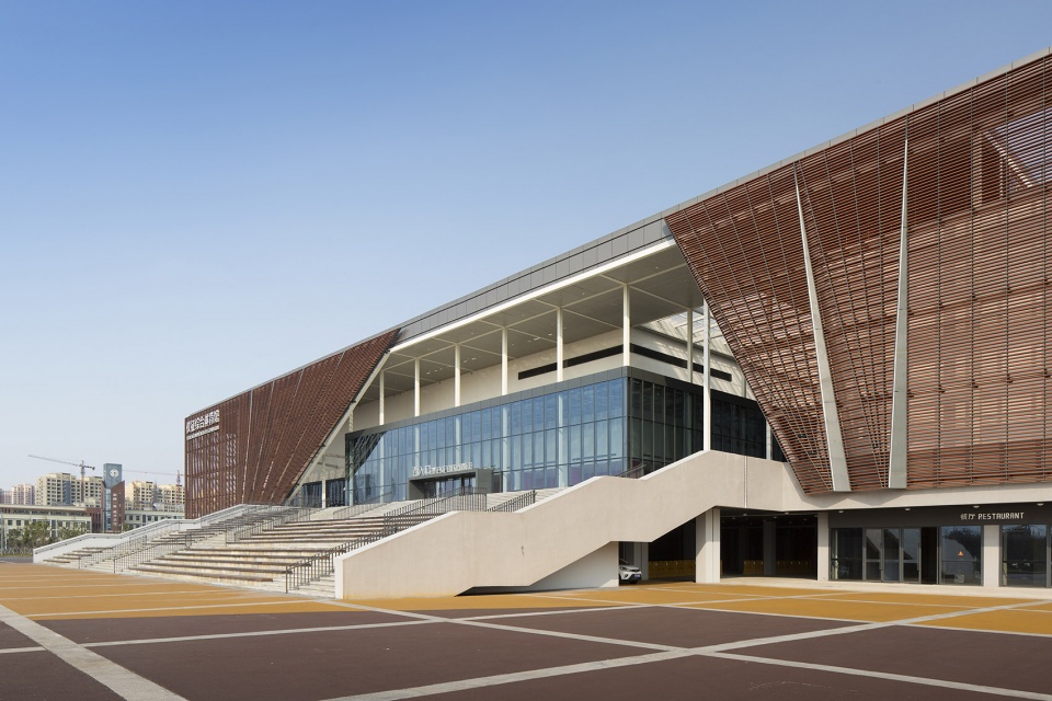 mixing openness with the whole architectural design of yizheng comprehensive gymnasium china by the architectural design and research ins...