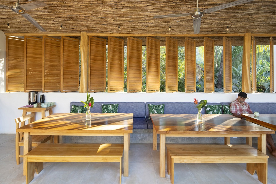 nomadic hotel by salagnac arquitectos