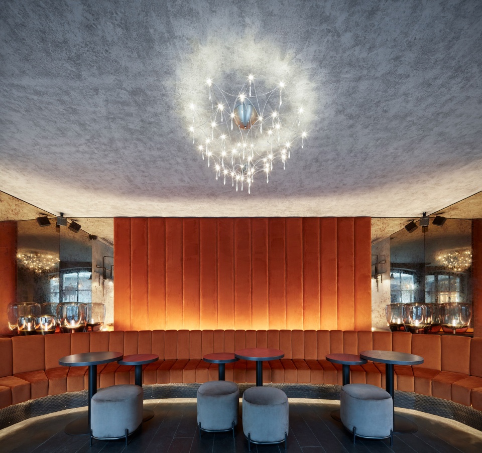 moon club by formafatal macharteichman