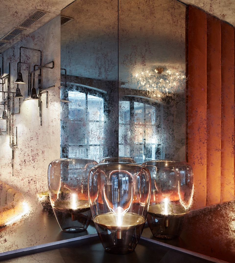 moon club by formafatal macharteichman
