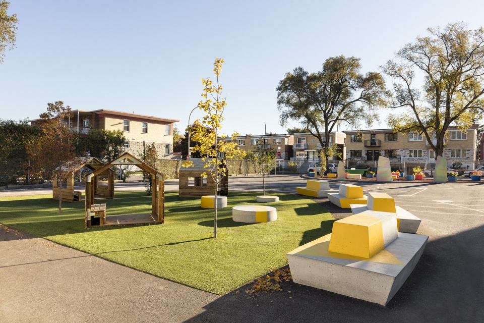 ecole sainte anne a new redesigned schoolyard by taktik design