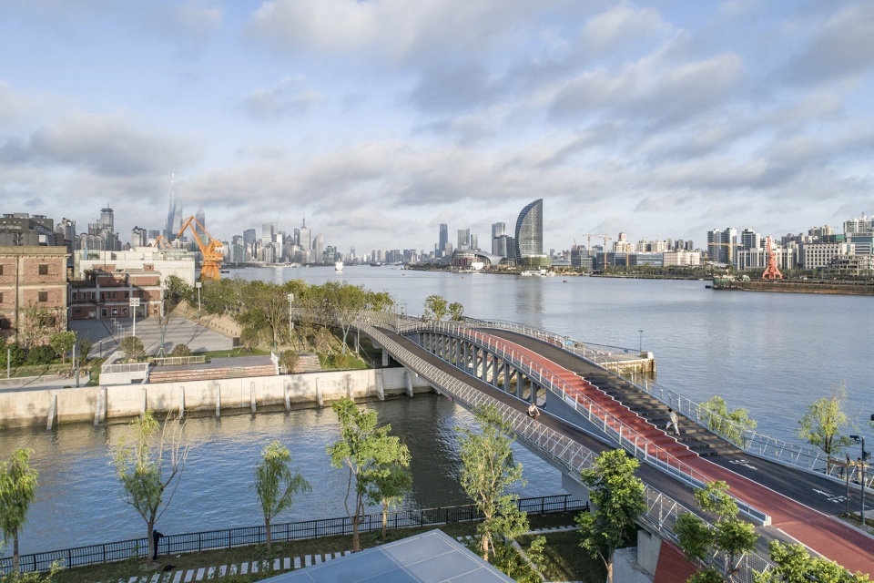 yangjing canal pedestrian bridge china by atelier liu yuyang architects