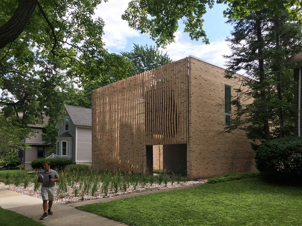 lipton thayer brick house by brooks scarpa studio dwell