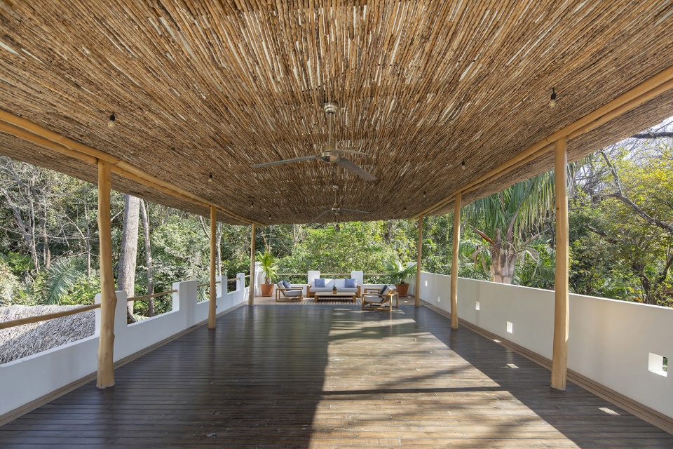 nomadic hotel by salagnac arquitectos