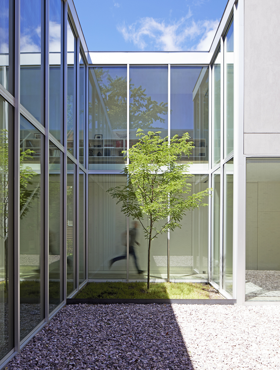 lipton thayer brick house by brooks scarpa studio dwell