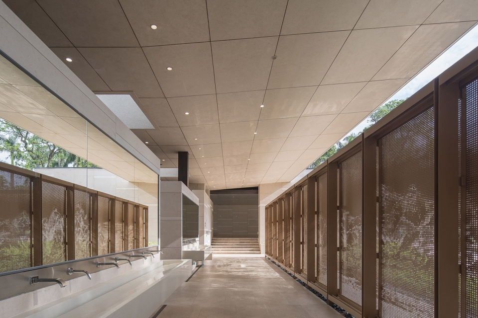 bei shan qi yuan lianhua peak public restroom china by shenzhen huahui design 1